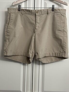 GAP Factory Size 14 Girlfriend Beige Khaki Mid- Rise Rolled-Hem Cotton Shorts